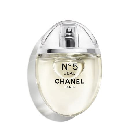 n 5 l eau chanel paris pubblicità|CHANEL N°5 L’EAU – The Limited Edition Advertising .